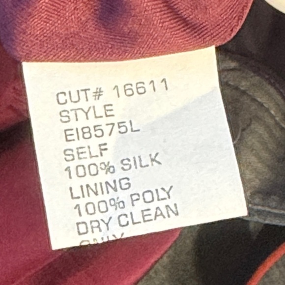 Elegant Wine High-Low Evening Dress - Picture 13 of 13